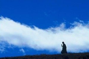投资问题应如何深入探讨？这类探讨有哪些实际意义？