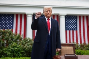 美国共和党人辩论将百万富豪的比较高
税率提高到40%