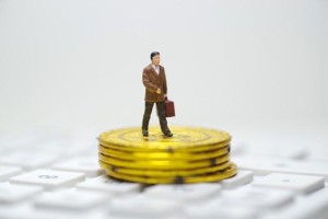 股票大盘基金的购买策略有哪些？这些购买策略的适用场景是什么？